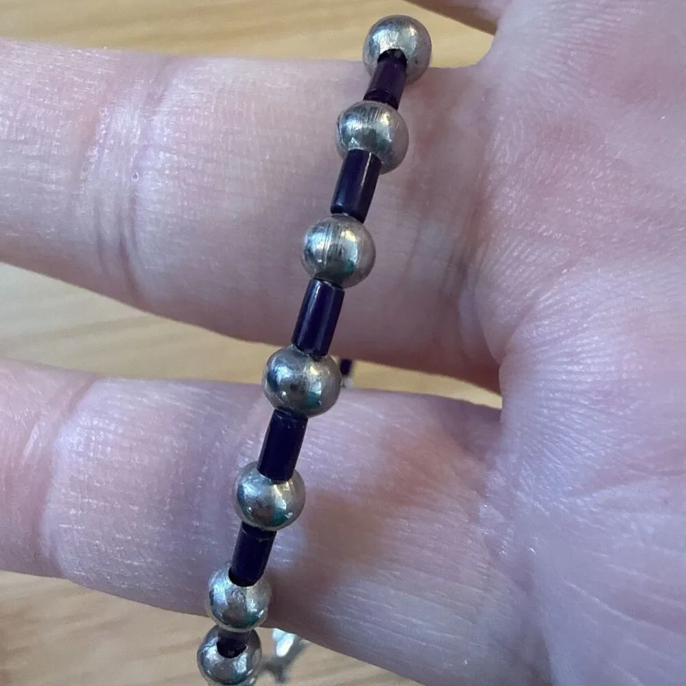 DAINTY SMALL BRACELET SILVER AND DARK PURPLE BEADED UNBRANDED